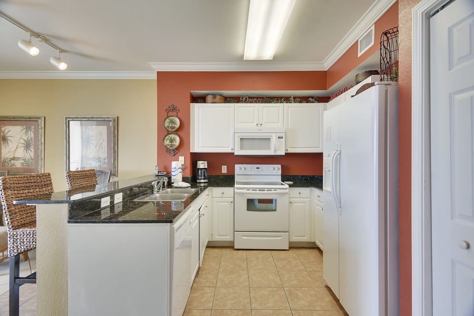 Fully Stocked Kitchen