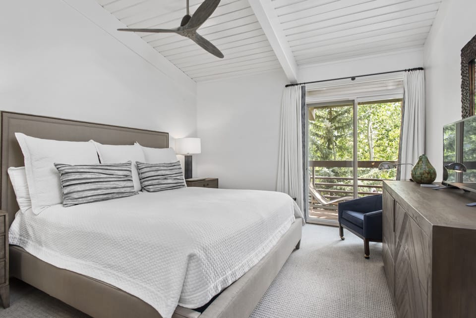 Guest Room 1