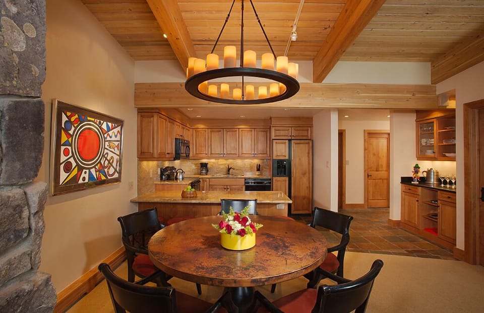 Dining / Kitchen