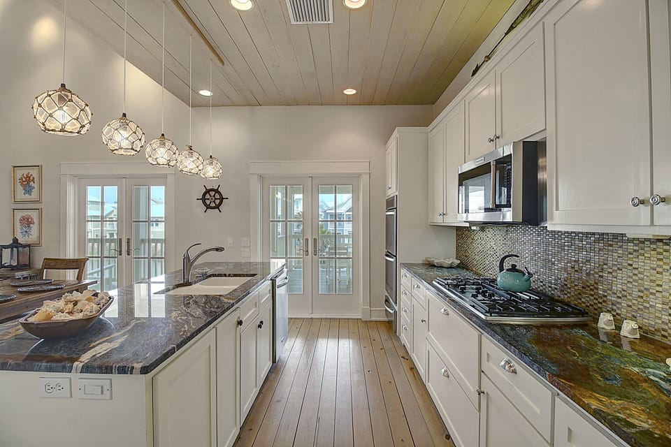 Kitchen, 2nd Floor