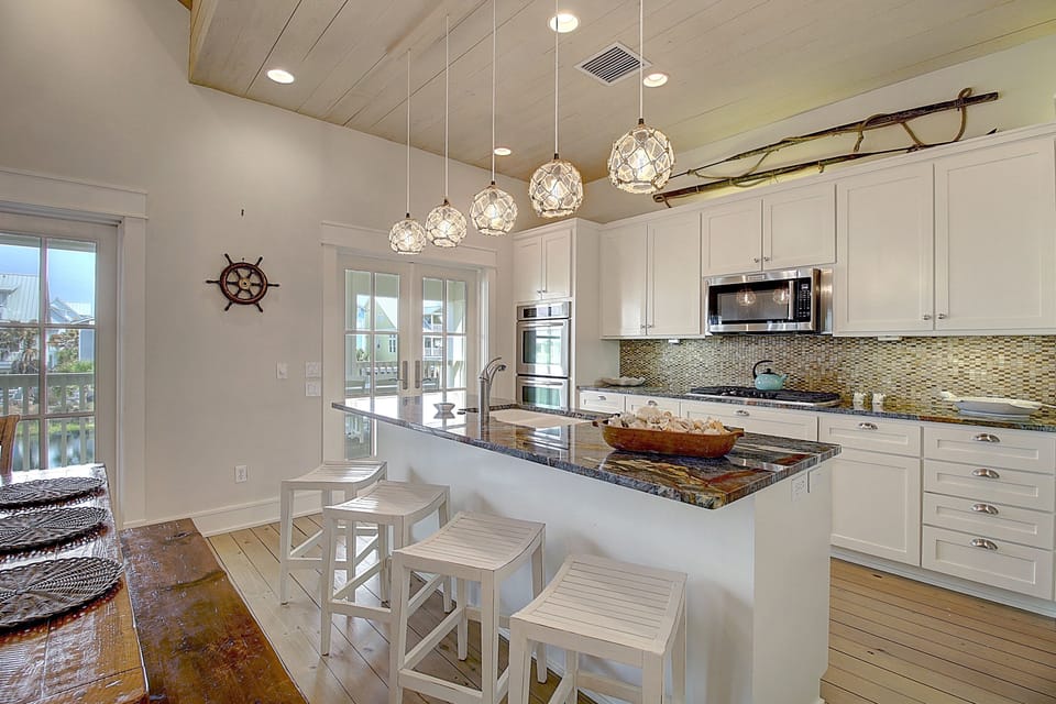 Kitchen, 2nd Floor