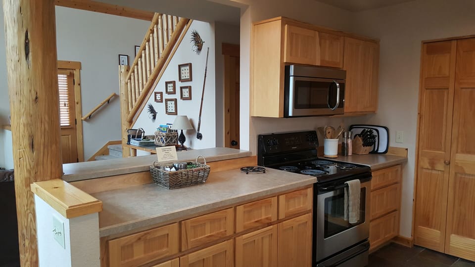 Kitchen - looking at Range/Oven/Microwave area
