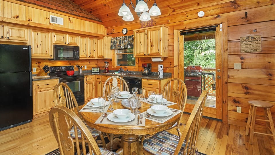 Leafy Fields Dining