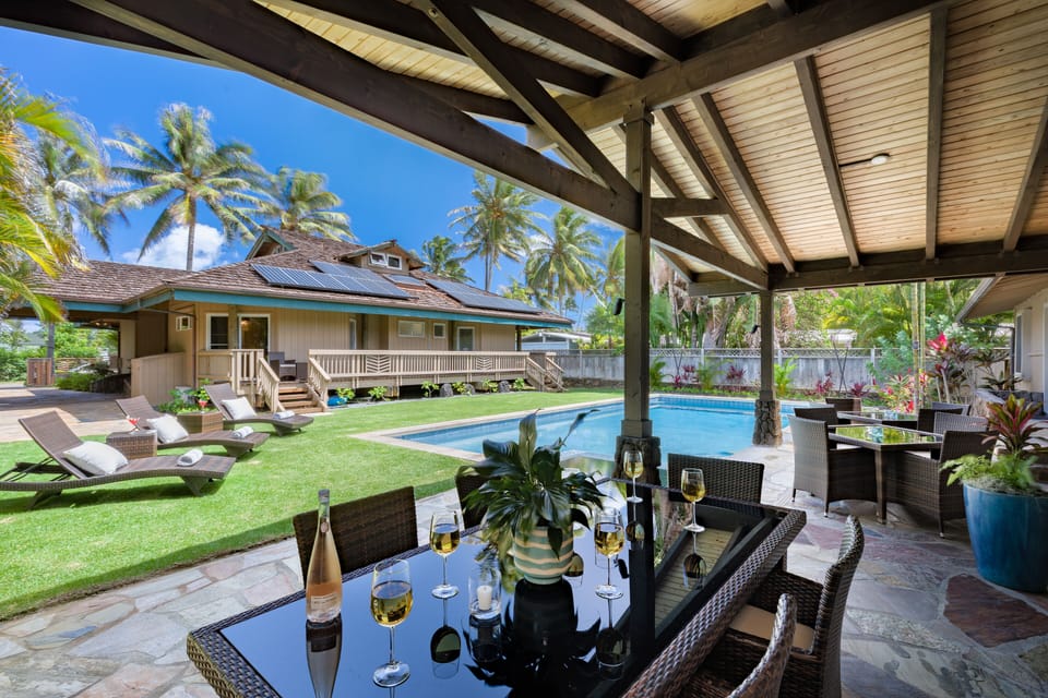 Poolside Lanai - Great for Outdoor Dining