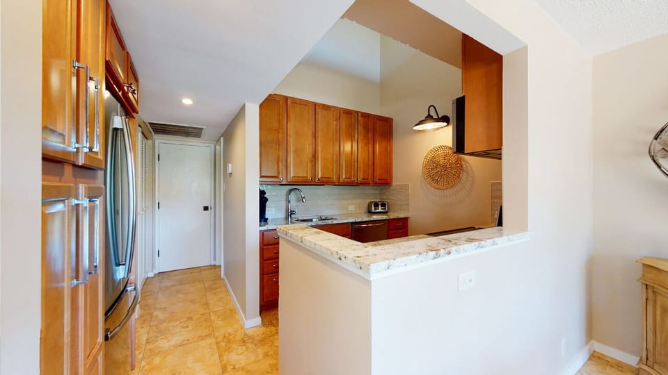 Kitchen Pass-Through to Dining Area
