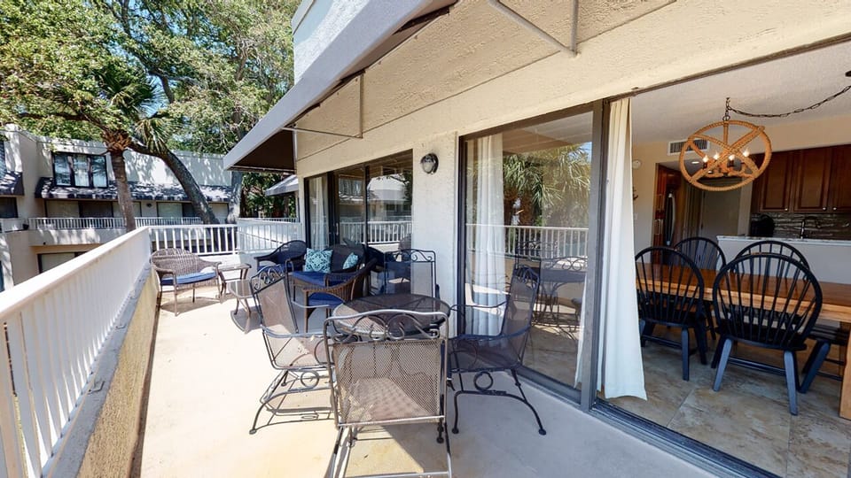 Outdoor Seating
