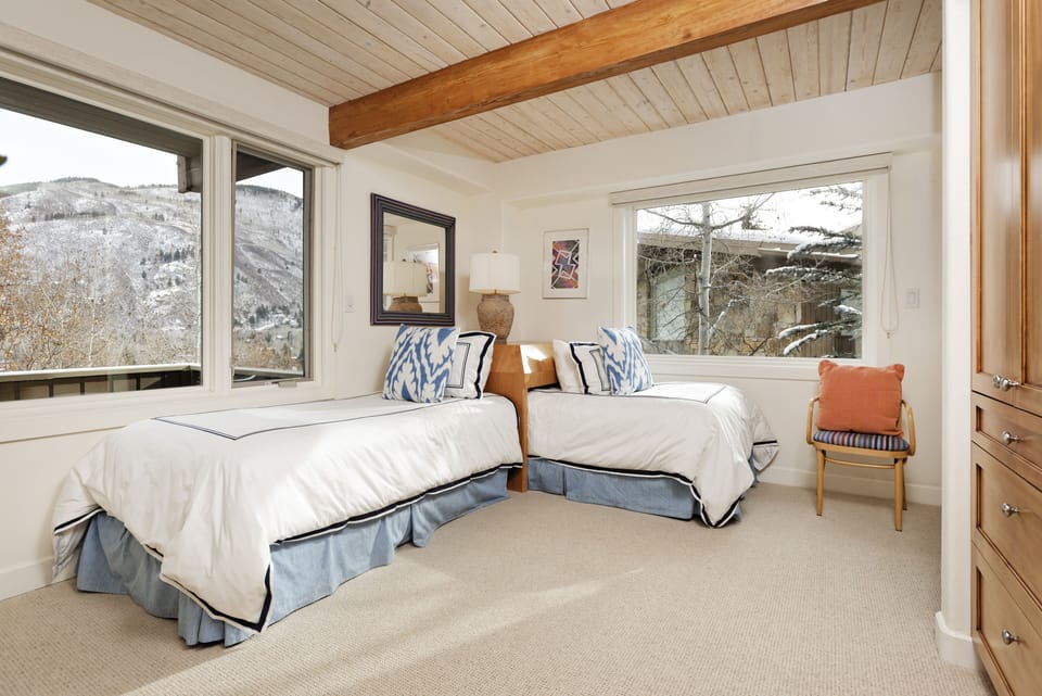 Guest Room 2