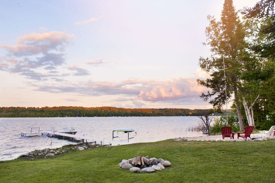 Bonfire pit, sandy area, and 80 ft. dock - bring your boat!