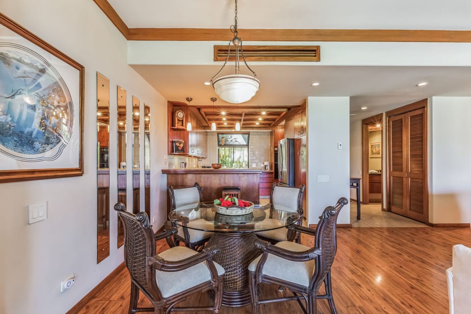 Indoor Dining jArea 