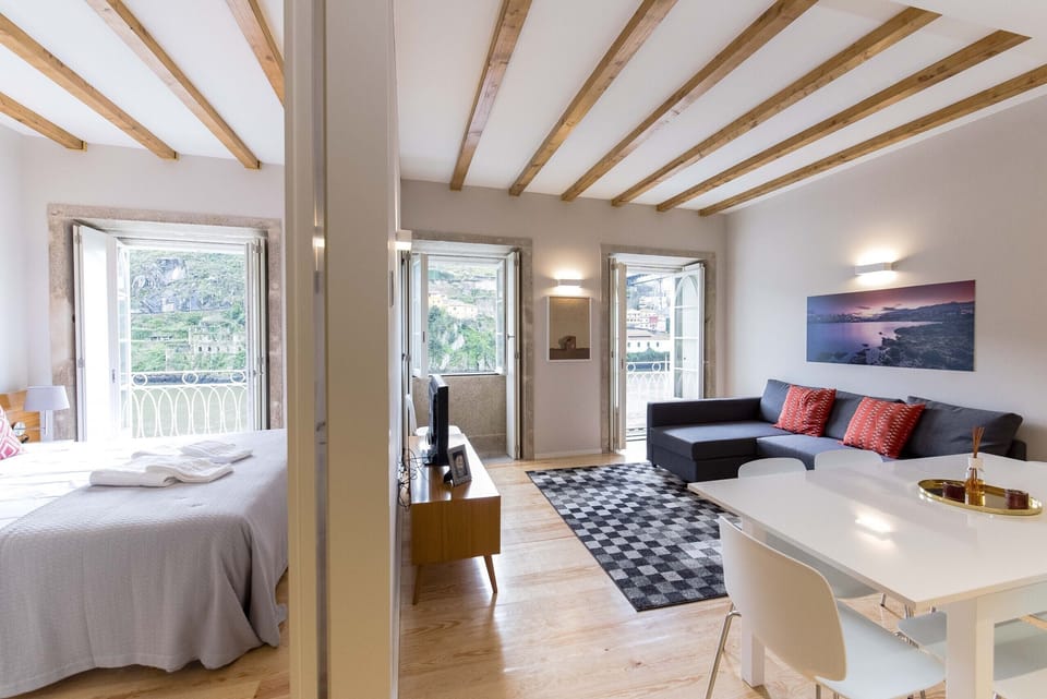 Apartment with river view