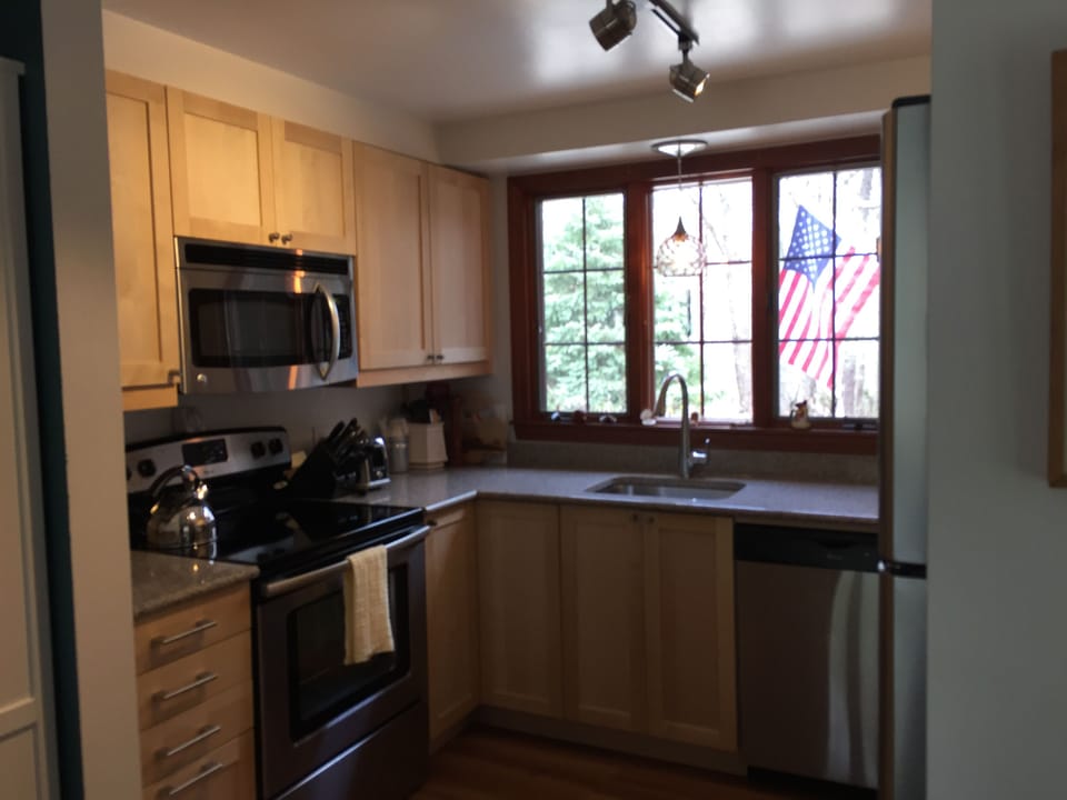 Newly renovated kitchen 2016