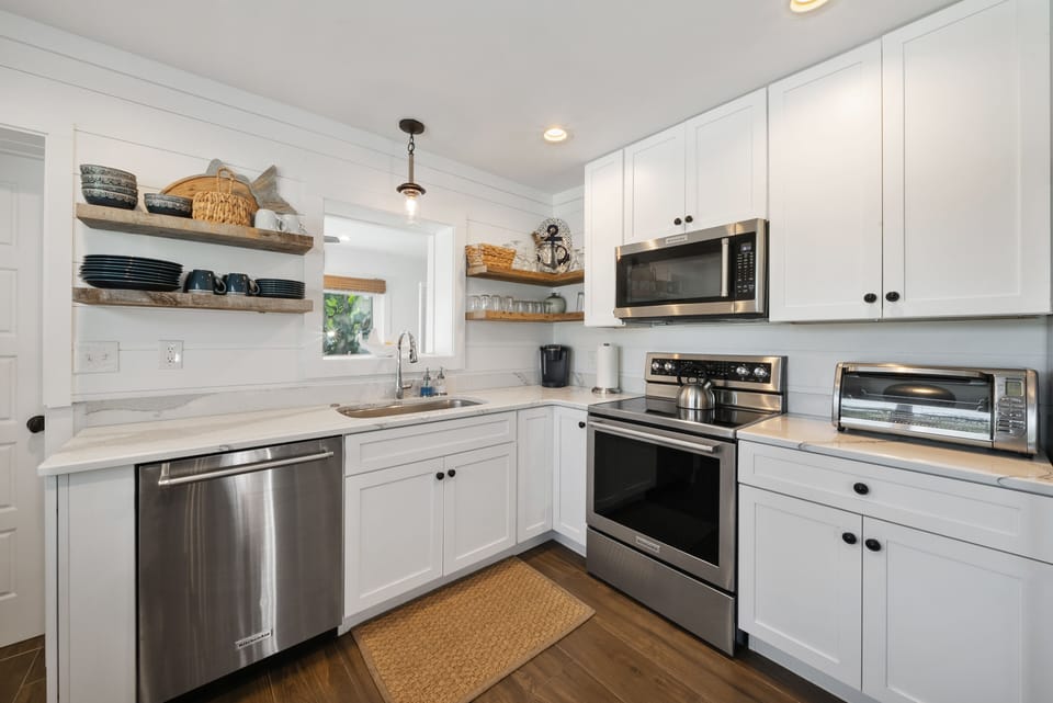 Beautiful well equipped kitchen.  Quartz countertops, stainless appliances.  