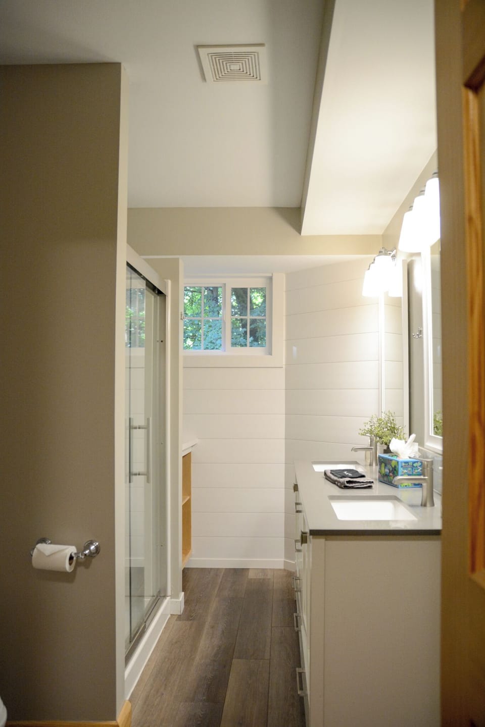 Master bathroom.