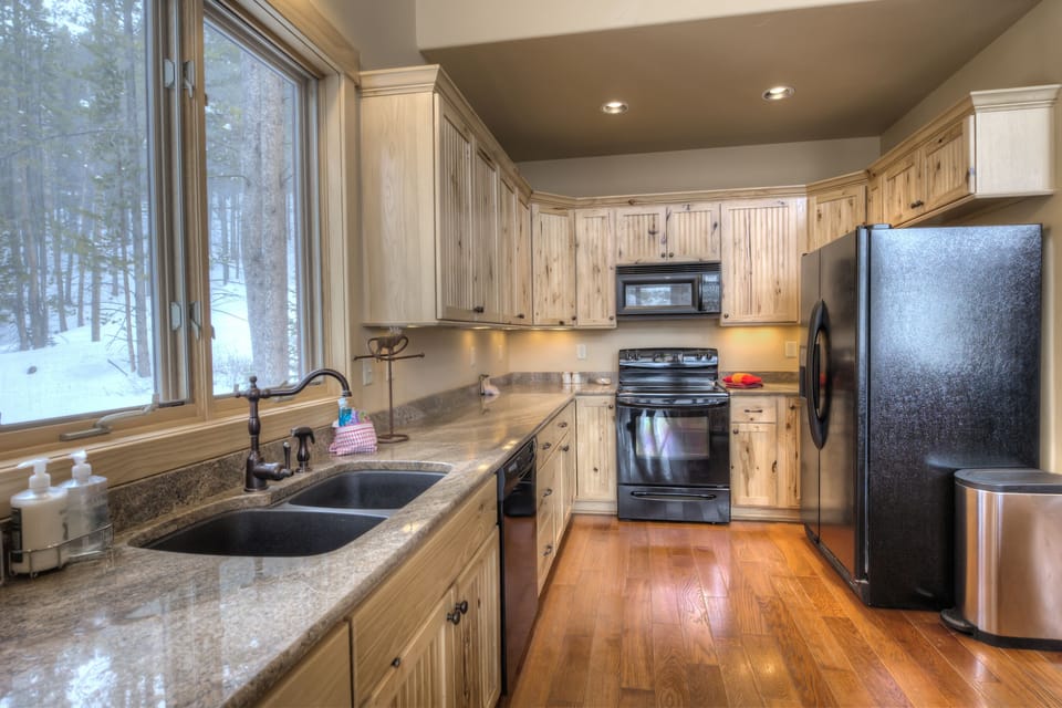 Even the kitchen has views!