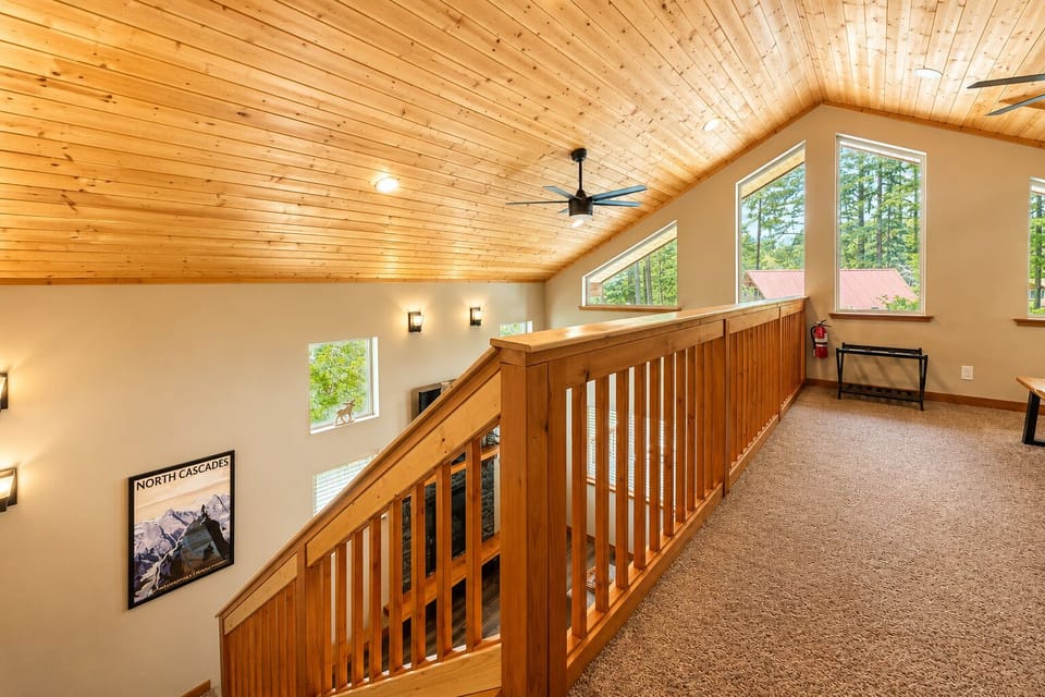 Upper Level Common Space with Full Bed
