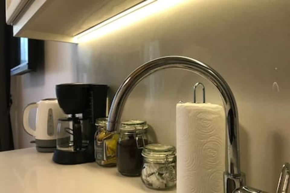 Tea & Coffee ( Complimentary )