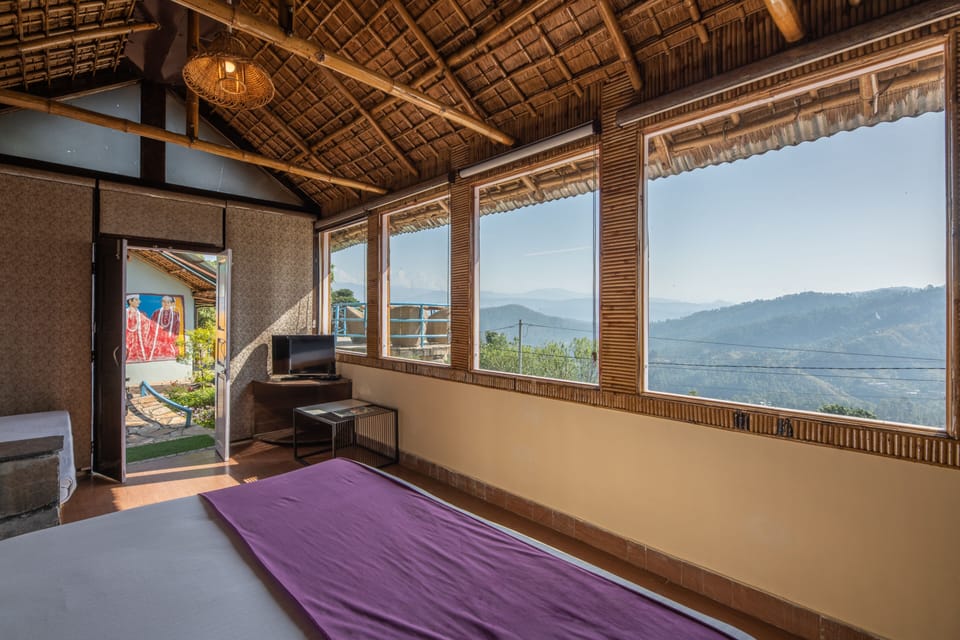 Luxury Room, 1 Bedroom, Mountain View | 1 bedroom, Egyptian cotton sheets, premium bedding, memory foam beds