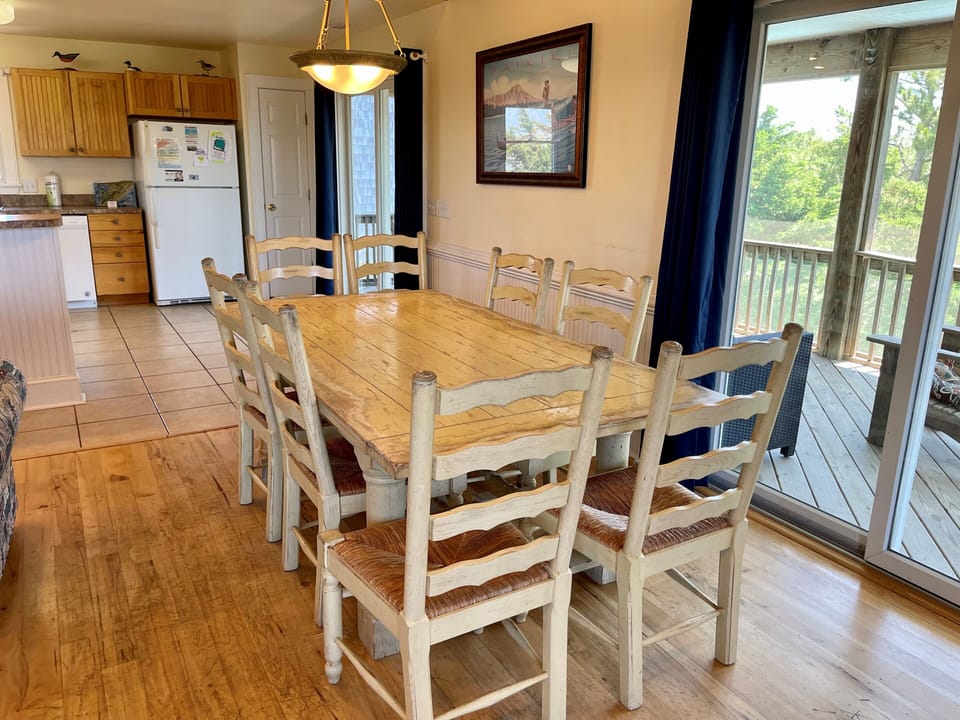 Dining Area, Second Floor