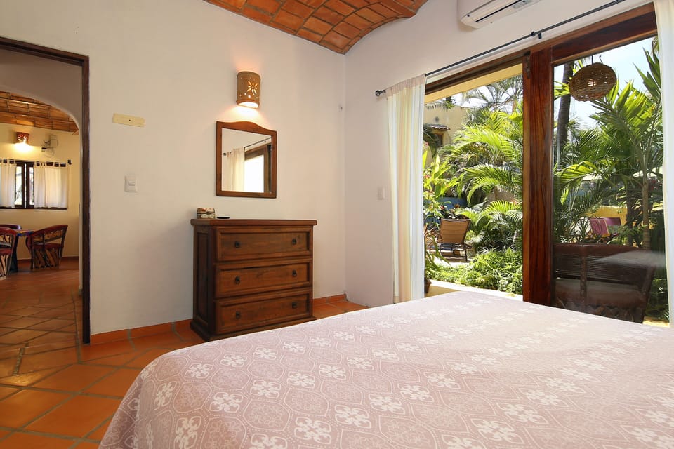 Lower unit back bedroom