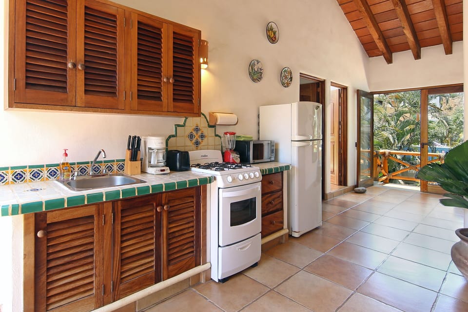 Upper unit kitchen
