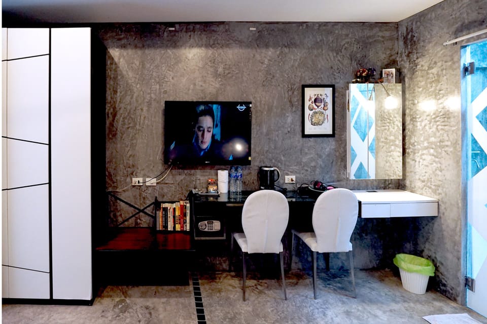 Deluxe Loft | Room amenity
