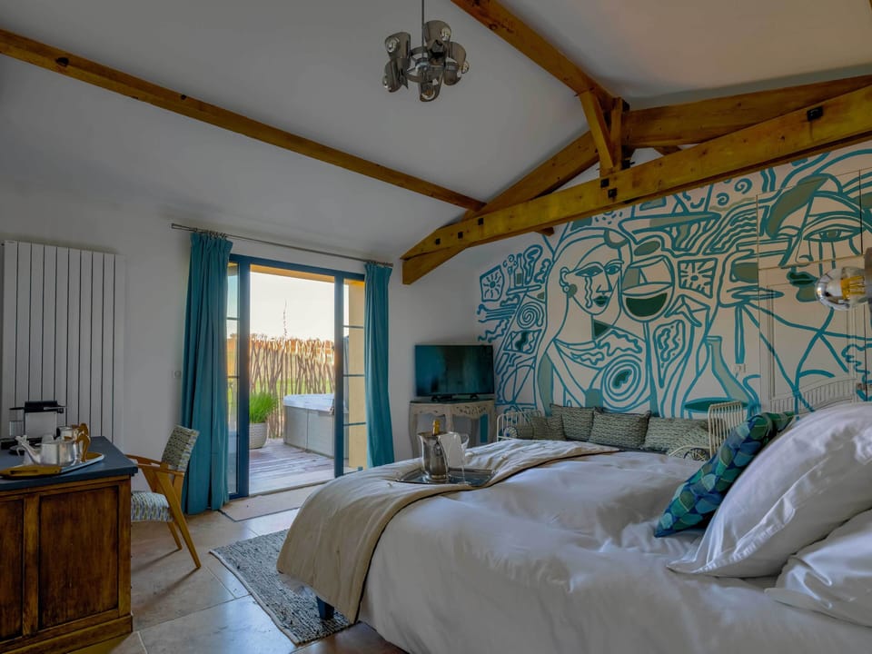 Luxury Triple Room, Vineyard View | Premium bedding, Select Comfort beds, minibar, in-room safe