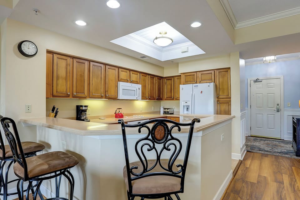 Kitchen with bar seating