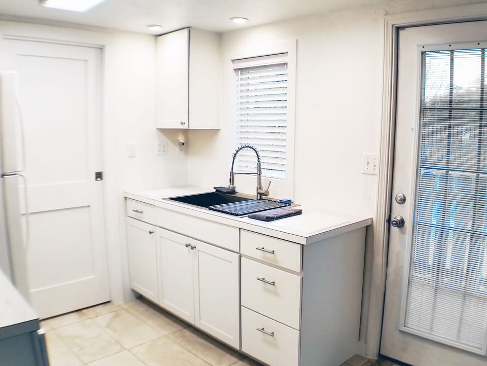 Double sink and very bright kitchen