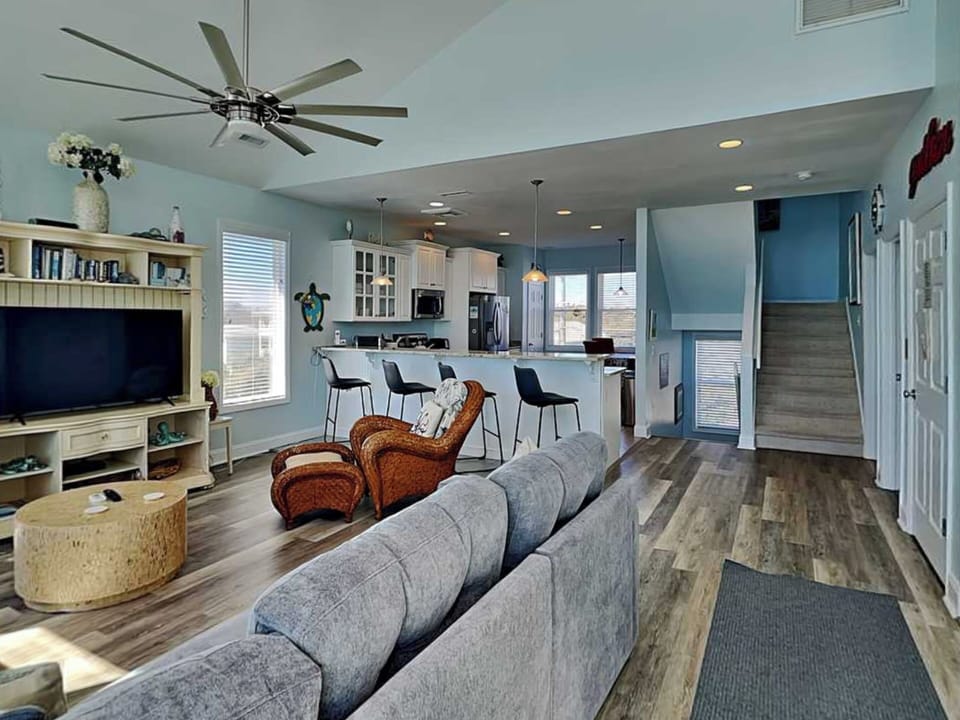 Living Room - Open Concept Living/Kitchen Area
