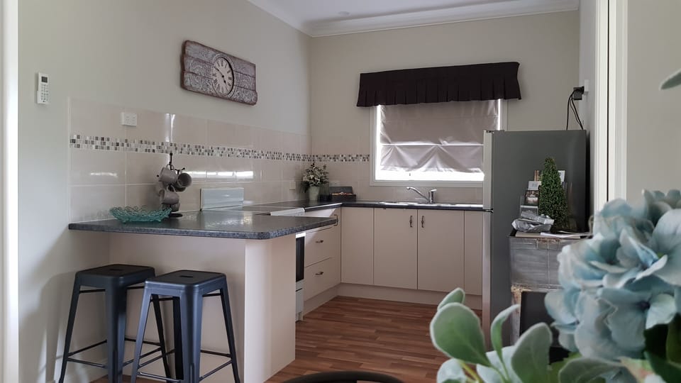 full kitchen 