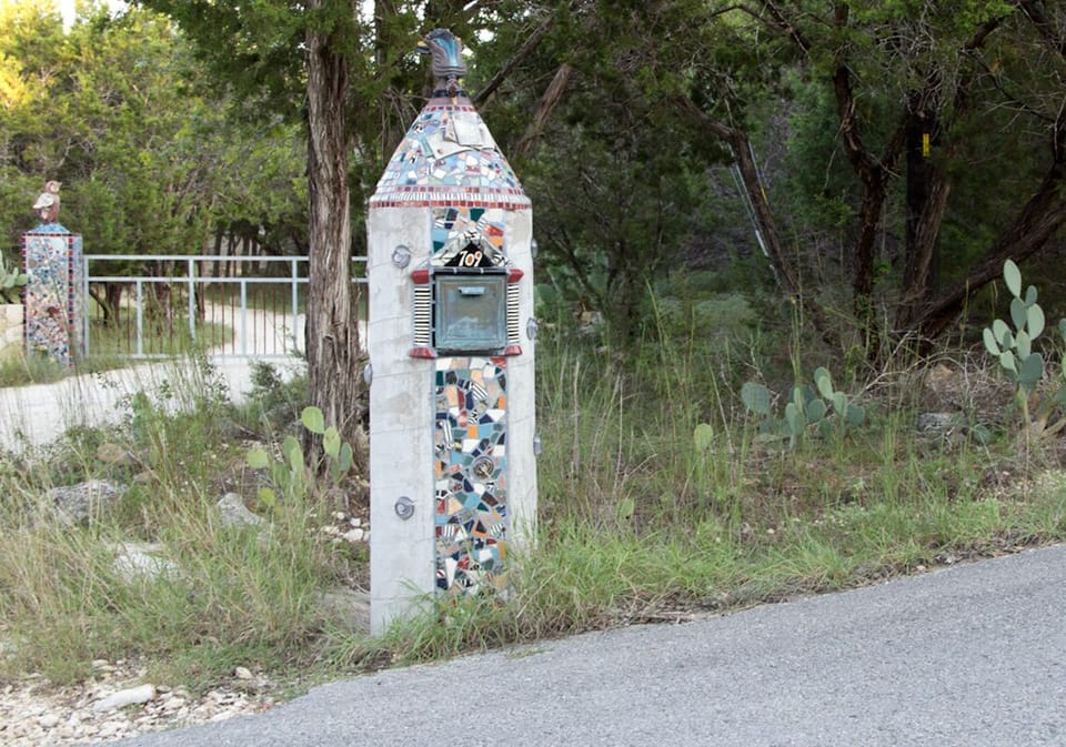 Mailbox and Front Gate with the Owl and the Pussycat (who went to sea).