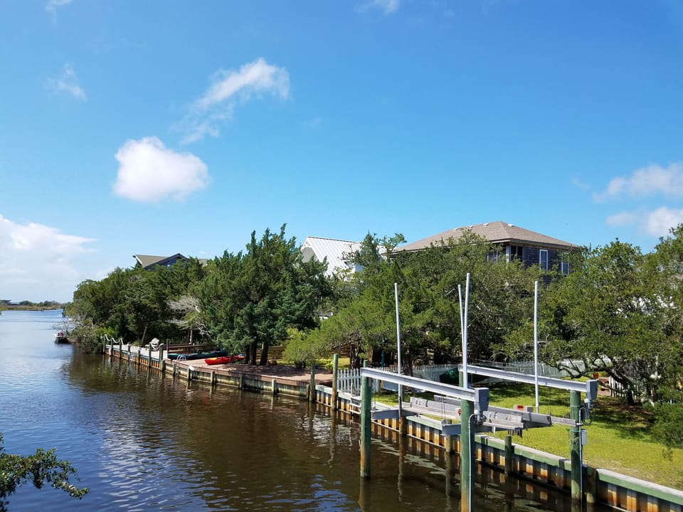 Fielding's Cottage Canal Front