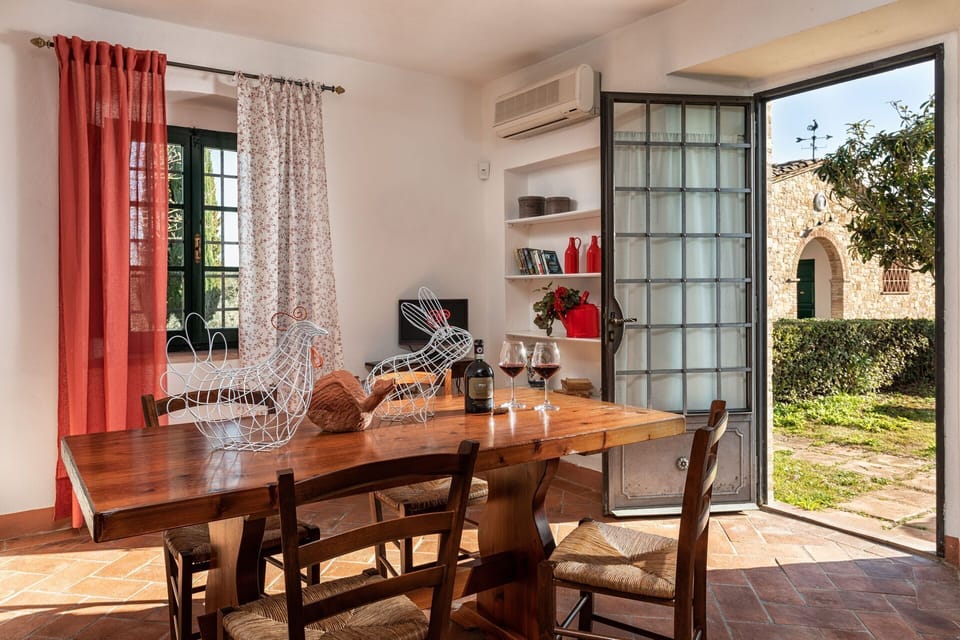 agriturismo-la-papessa-chianti-san-donato-farmhouse-rododendro-diningroom