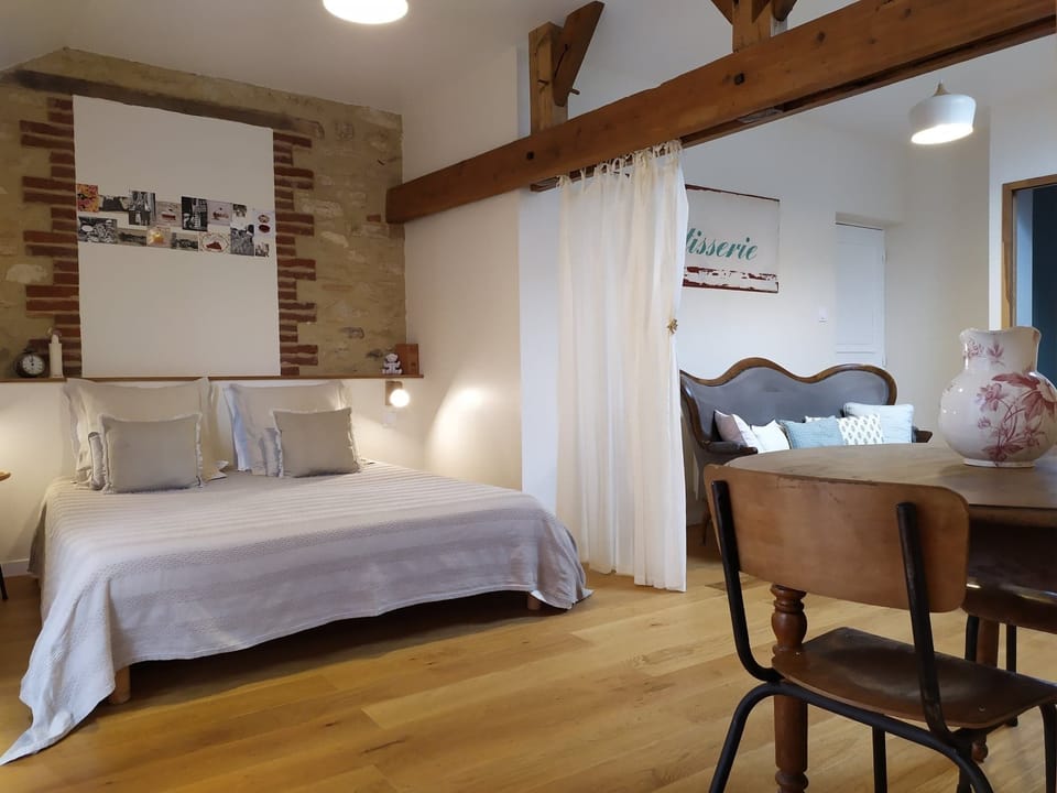 Superior Suite, Sauna | Individually decorated, individually furnished, desk, soundproofing