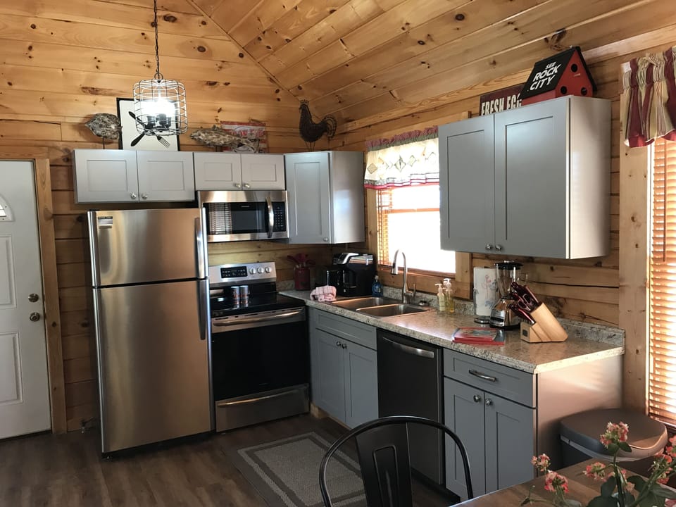 Newly updated kitchen with everything you need to prepare a meal.