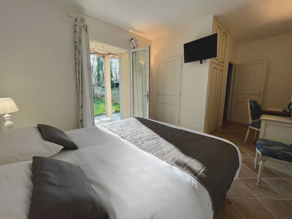 Double Room - Annex | Premium bedding, in-room safe, desk, free WiFi