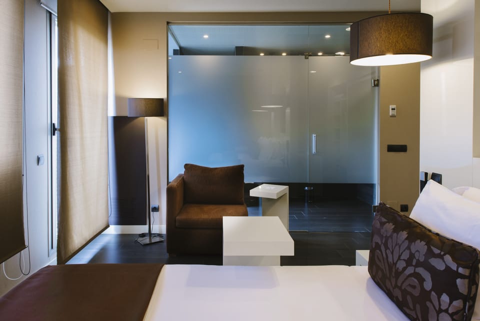 Superior Room, 1 Double or 2 Twin Beds | Down comforters, in-room safe, desk, blackout drapes