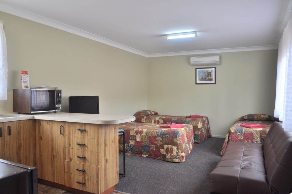 Large Cabin | WiFi (free), bed sheets