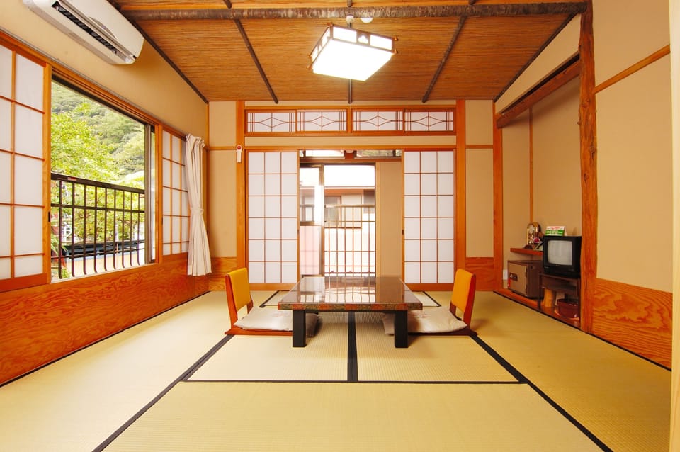 Japanese Style Quadruple Room | In-room safe, blackout drapes, free WiFi