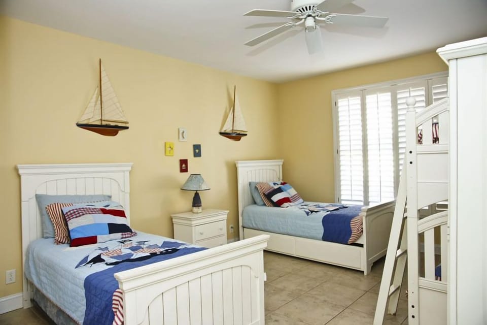 3rd bedroom has 2 twin with trundle beds and bunk beds (sleeps 6)