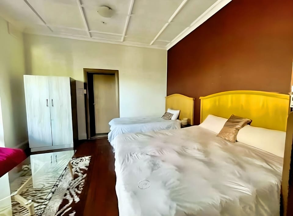 Premium bedding, individually decorated, individually furnished, desk