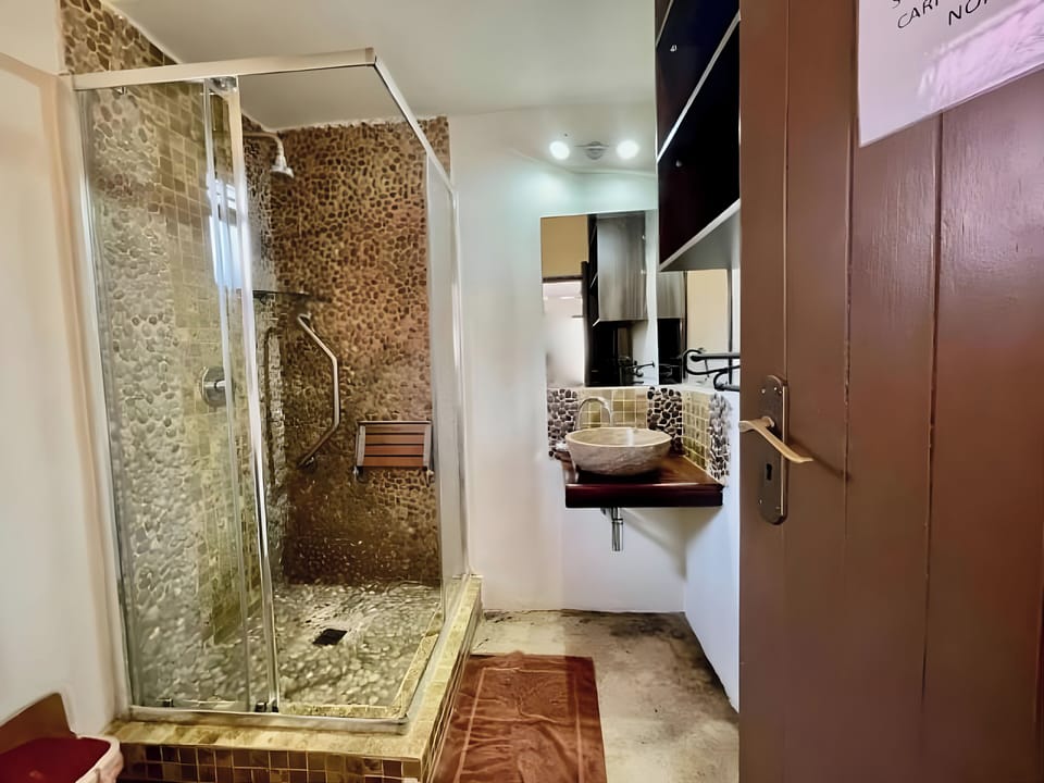 Towels, soap, toilet paper