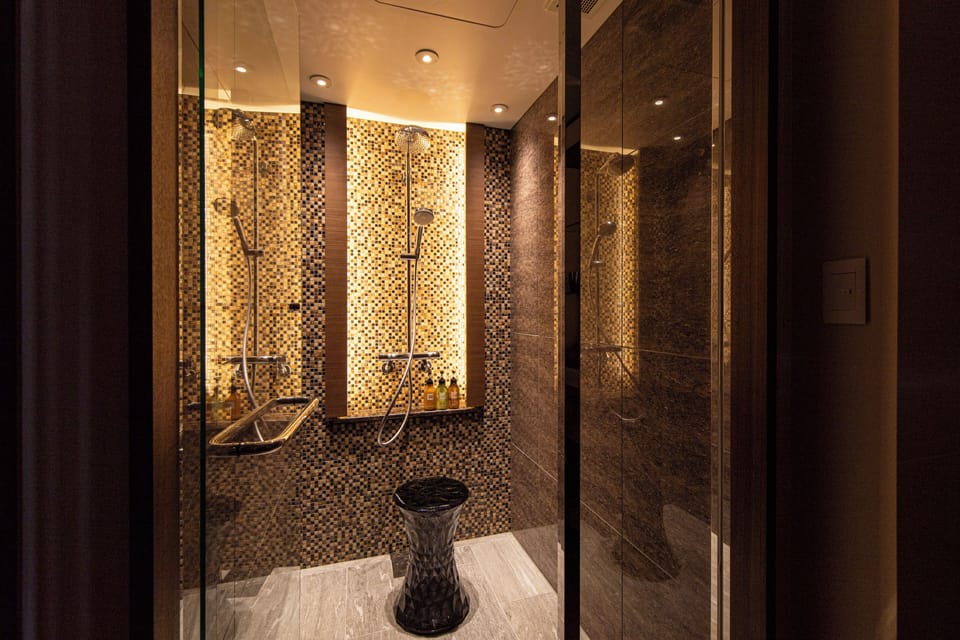Japanese-style twin room with Mt.Fuji View, Non Smoking | Bathroom | Free toiletries, hair dryer, slippers, bidet