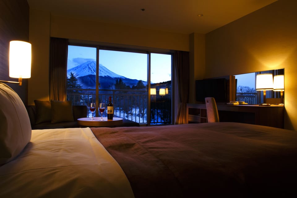 Moderate Twin Room with Mt.Fuji View, Non Smoking | In-room safe, blackout drapes, free WiFi, bed sheets