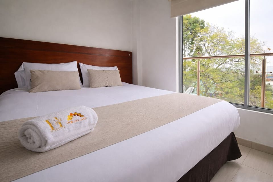 Traditional Double Room, 1 Bedroom, Ensuite | In-room safe, iron/ironing board, free WiFi, bed sheets