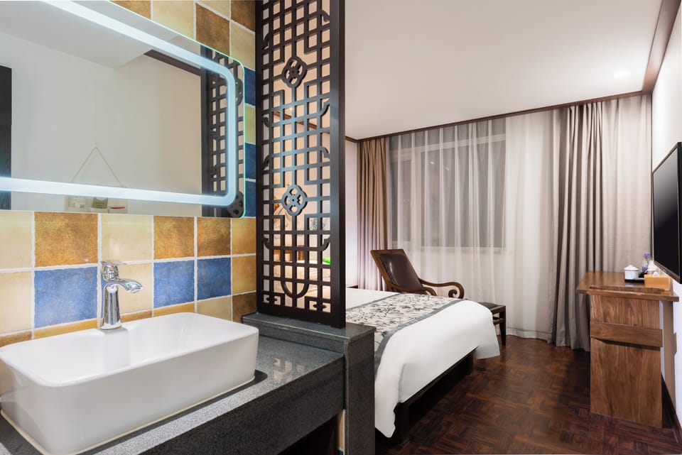 Classic Double Room | Premium bedding, desk, laptop workspace, blackout drapes