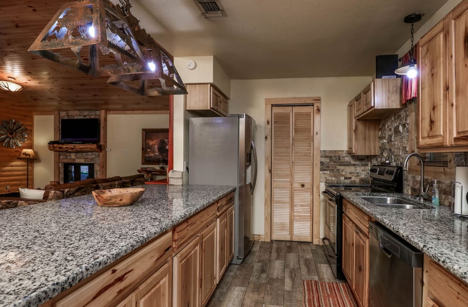 Another view of kitchen.
