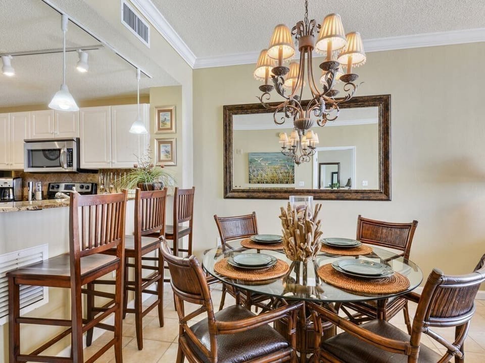 The dining area comfortably seats 7.