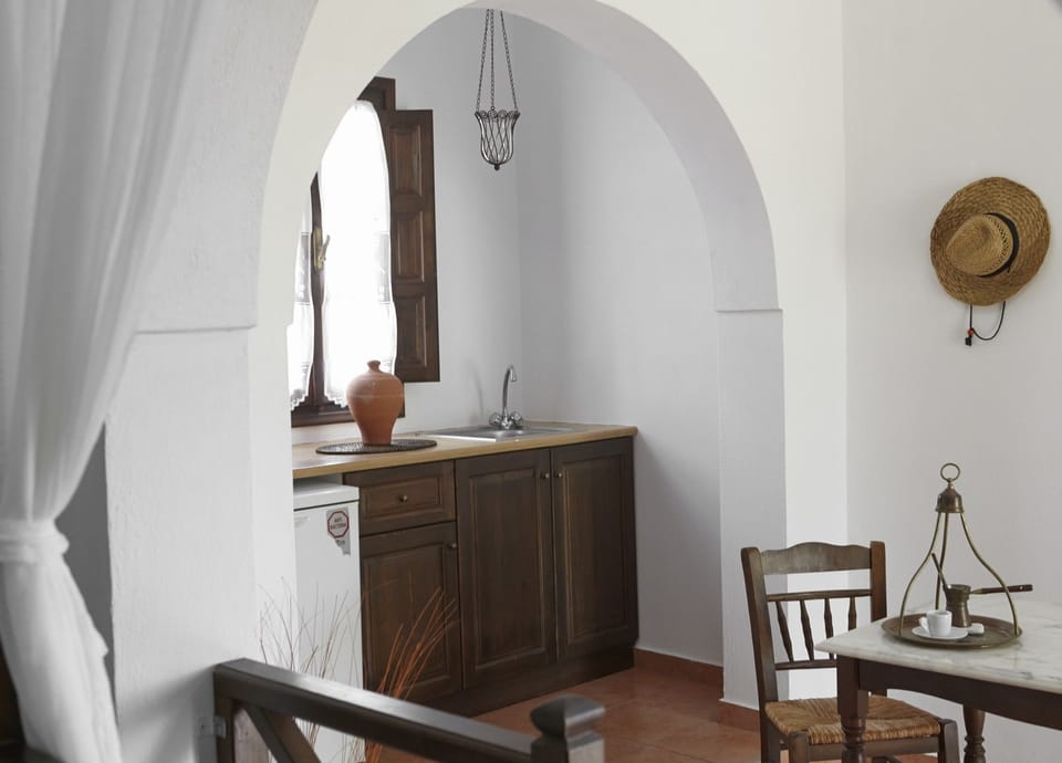 Studio | In-room dining