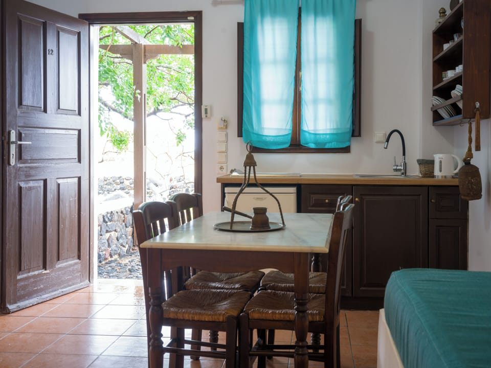 Apartment | In-room safe, iron/ironing board, free cribs/infant beds, free WiFi